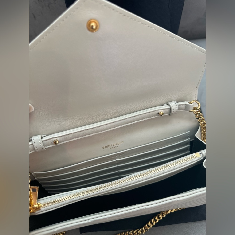 🌟SOLD🌟 NWT YSL Classic Cassandre Chain Wallet - Picture 4 of 9